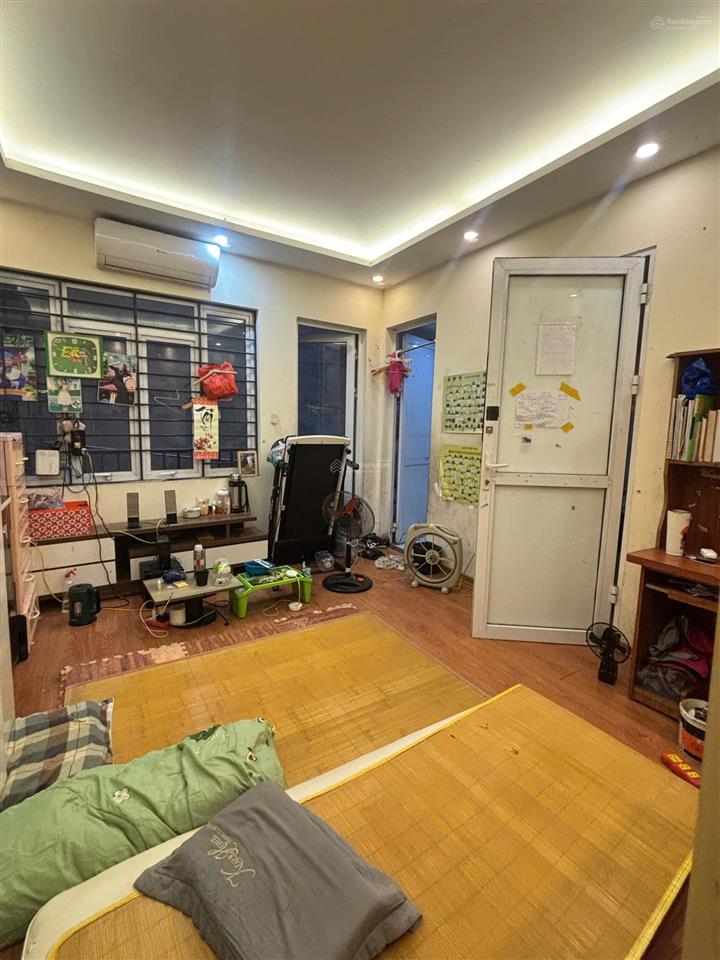 Bán nhà quận hoàng mai  giá 5,68 tỷ  không qh  31/45m2 x 5 tầng  sđcc  không quy hoạch