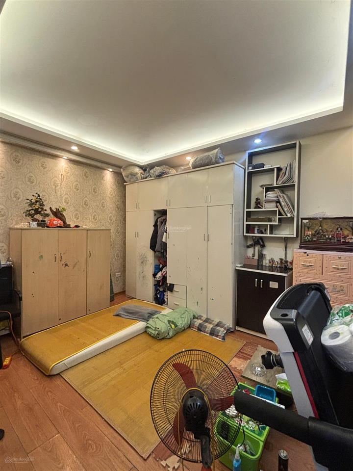 Bán nhà quận hoàng mai  giá 5,68 tỷ  không qh  31/45m2 x 5 tầng  sđcc  không quy hoạch