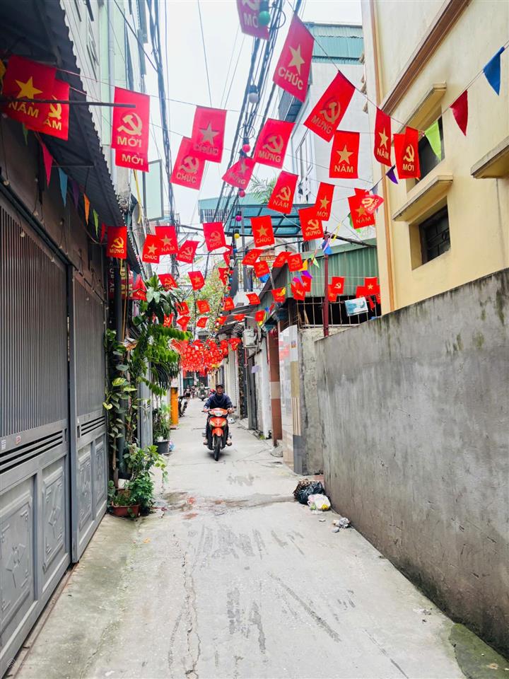 Bán nhà quận hoàng mai  giá 5,68 tỷ  không qh  31/45m2 x 5 tầng  sđcc  không quy hoạch