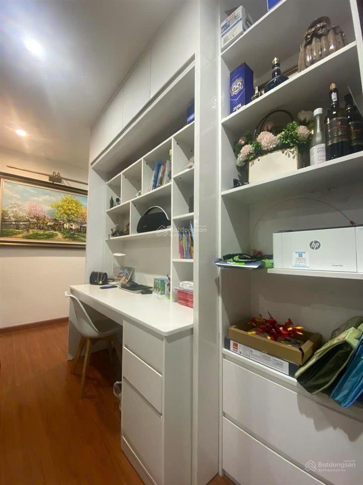 Bán căn cc tại tòa s.15 đối diện đại học vinuni, gần tòa văn phòng 45 tầng vinfast, có bể bơi