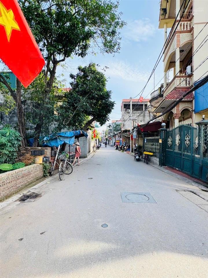 Giá cực sốc lô đất trục chính kinh doanh du nội  mai lâm