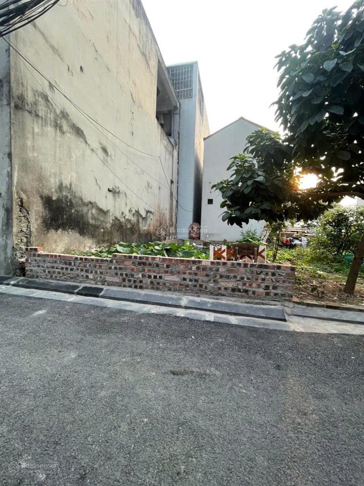 Bán lô đất nhỏ xinh ngõ thông ô tô 4 chỗ