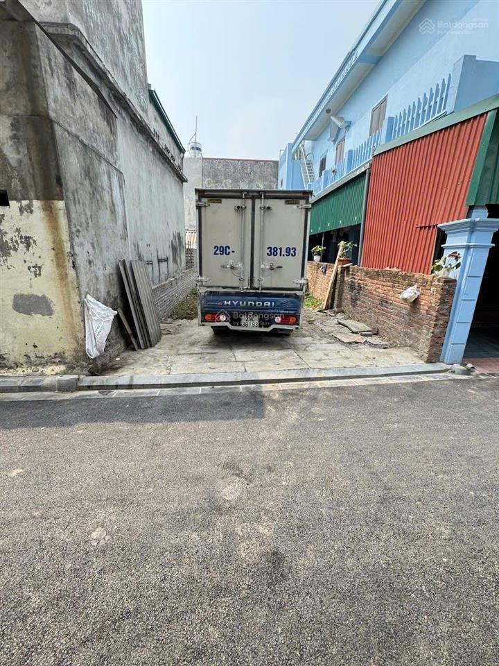 Cần bán gấp lô đất đẹp ô tô vào nhà