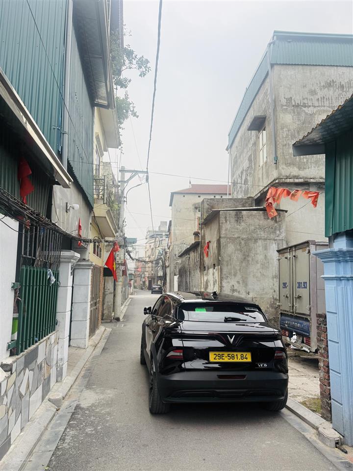 Cần bán gấp lô đất đẹp ô tô vào nhà