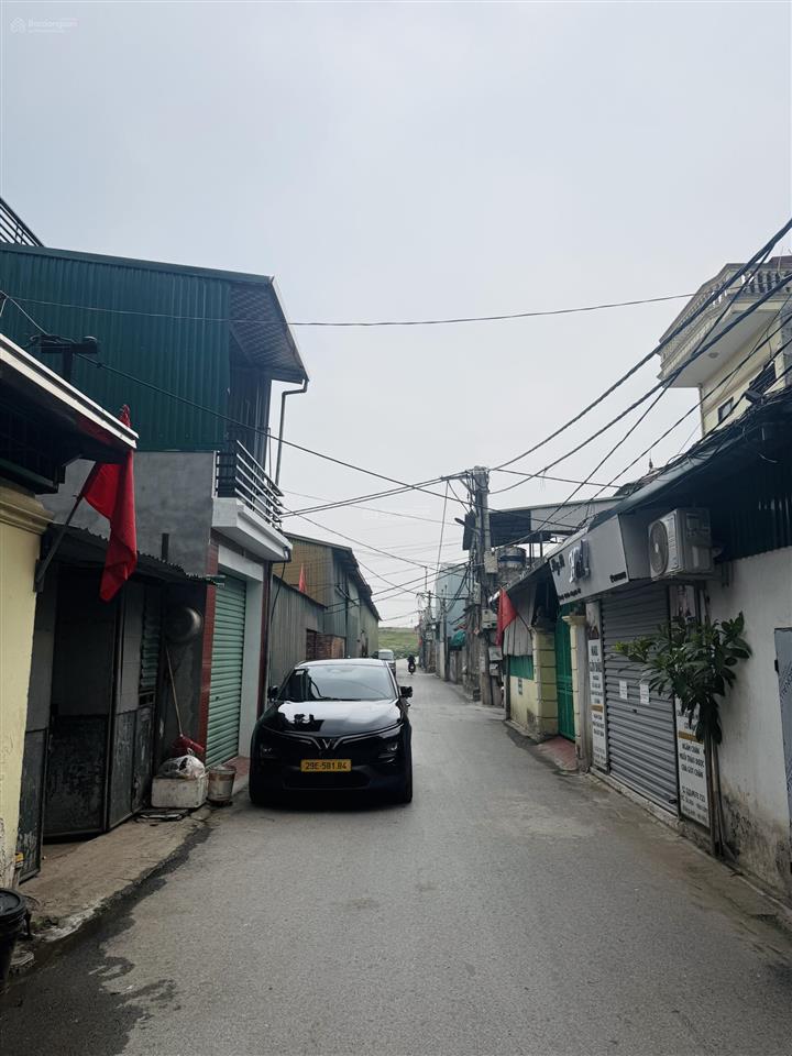 Chính chủ gửi bán lô đất trục chính kinh doanh ô tô tránh