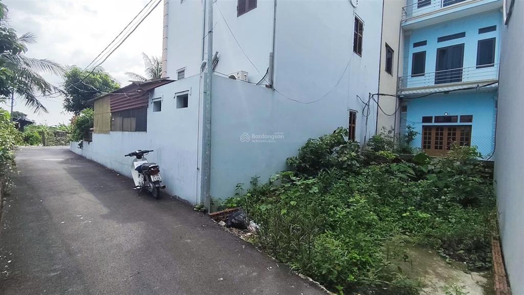 Bán lô đất nhỏ xinh ô tô 4 chỗ vào tận đất