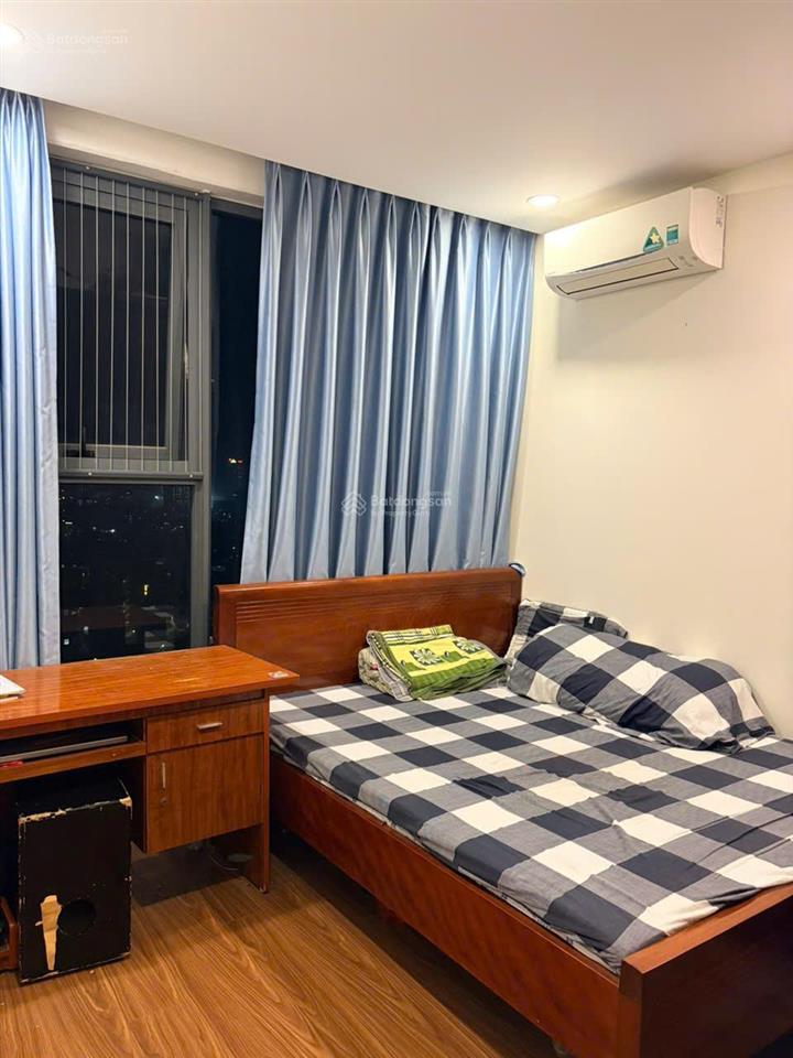 Chủ nhà gửi bán gấp căn hộ 95m2, 3 ngủ, 2wc nhà full nội đẹp tầng trung chung cư ecogreen city