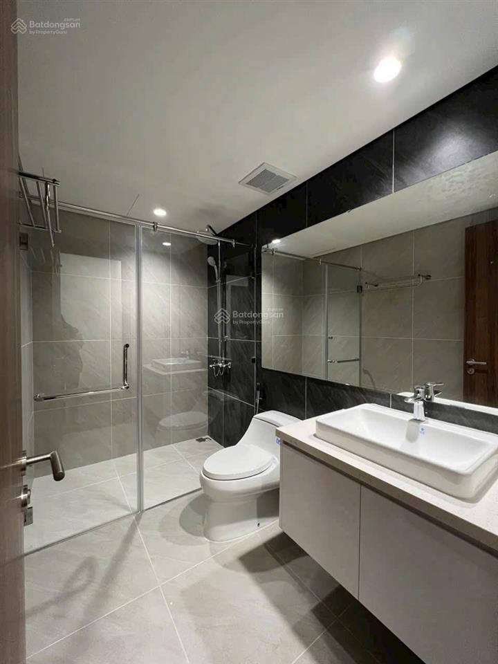 Chủ nhà chuyển đổi cần bán gấp căn hộ 69m2 thiết kế 2ngủ full nội thất chung cư bea sky