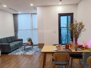 Chủ nhà chuyển đổi lên căn to gửi bên em bán gấp căn hộ 67m2 2 ngủ full nội thất đẹp tại mon city
