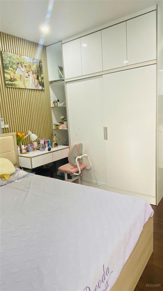 Bán gấp căn hộ 100m2 thiết kế 3pn, 2wc nhà full, chủ mới về sẵn ở,khu đô thị sudico mỹ đình sông đà