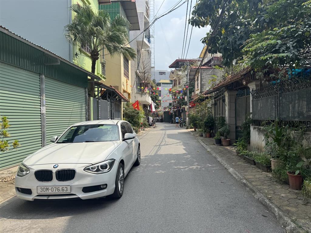 Bán nhanh 42mđất trung tâm trâu quỳ tặng ngay nhà 4 tầng  ngõ thông oto tránh cực hiếm chỉ 7,8 tỷ