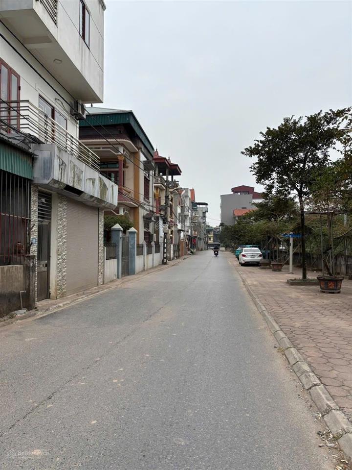 Siêu hiếm nhà 3 tầng gần trường học viện nông nghiệp, trâu quỳ