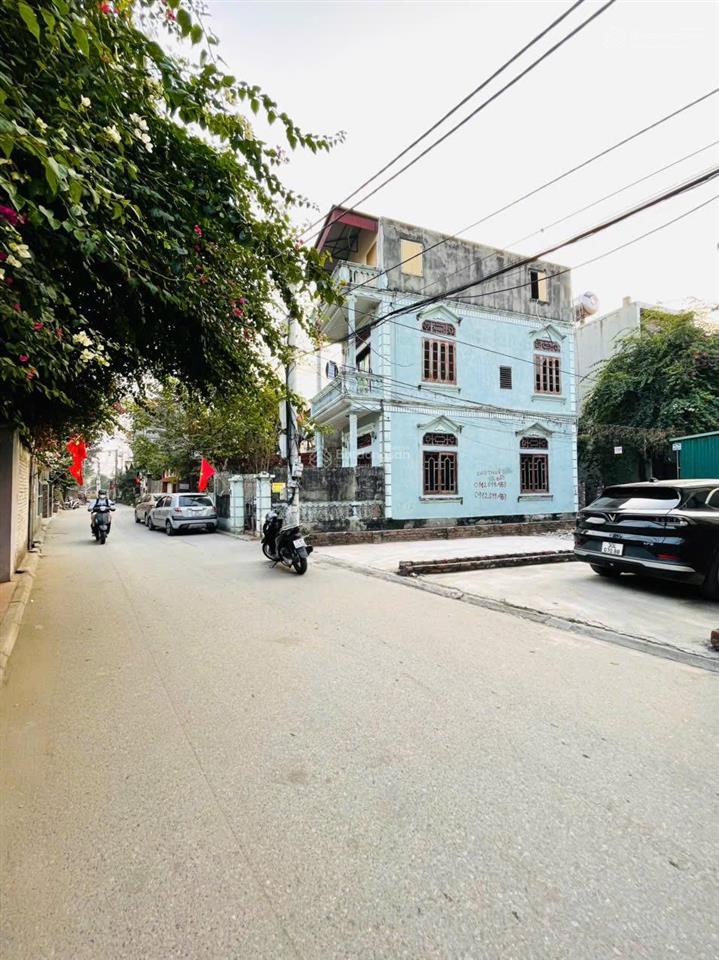 Siêu hiếm nhà 3 tầng gần trường học viện nông nghiệp, trâu quỳ