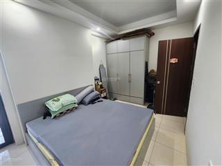 Bán căn ph căn góc 70 m2, 2 ban công view đẹp giá 2 tỷ 2