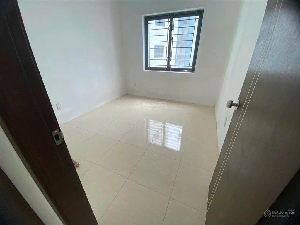 Bán căn chung cư ph 2 pn 2 wc giá 1 tỷ 850