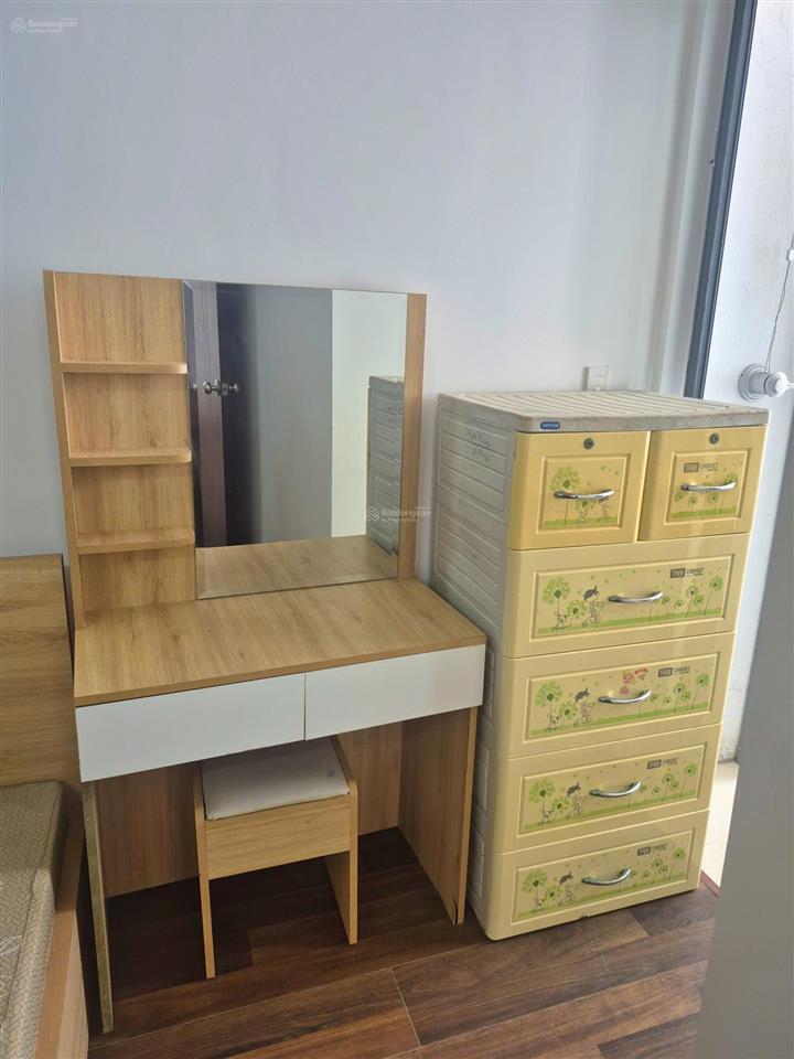 Cho thuê căn hộ full nội thất, 2 pn 2 wc, ban công rộng