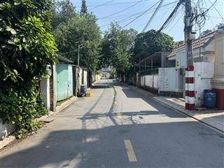 Nhà mặt tiền đường 215  ngay hoàng hữu nam  5.8 x49m  254m2  sổ vuông vức