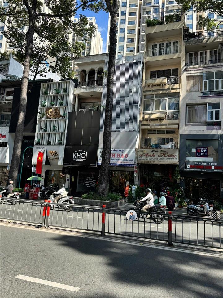 Siêu phẩm mặt tiền đường 3 tháng 2, q10 nằm ngay đoạn hà đô chỉ 28 tỷ tl  kết cấu 4 tầng  60m2