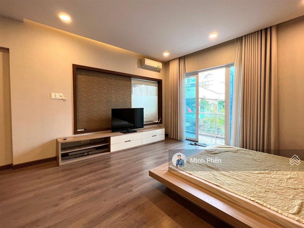 Không có căn thứ 2! hxh lê văn sỹ, phường 12, q3  dt 4,5x12m  4 tầng  chỉ 11.5 tỷ