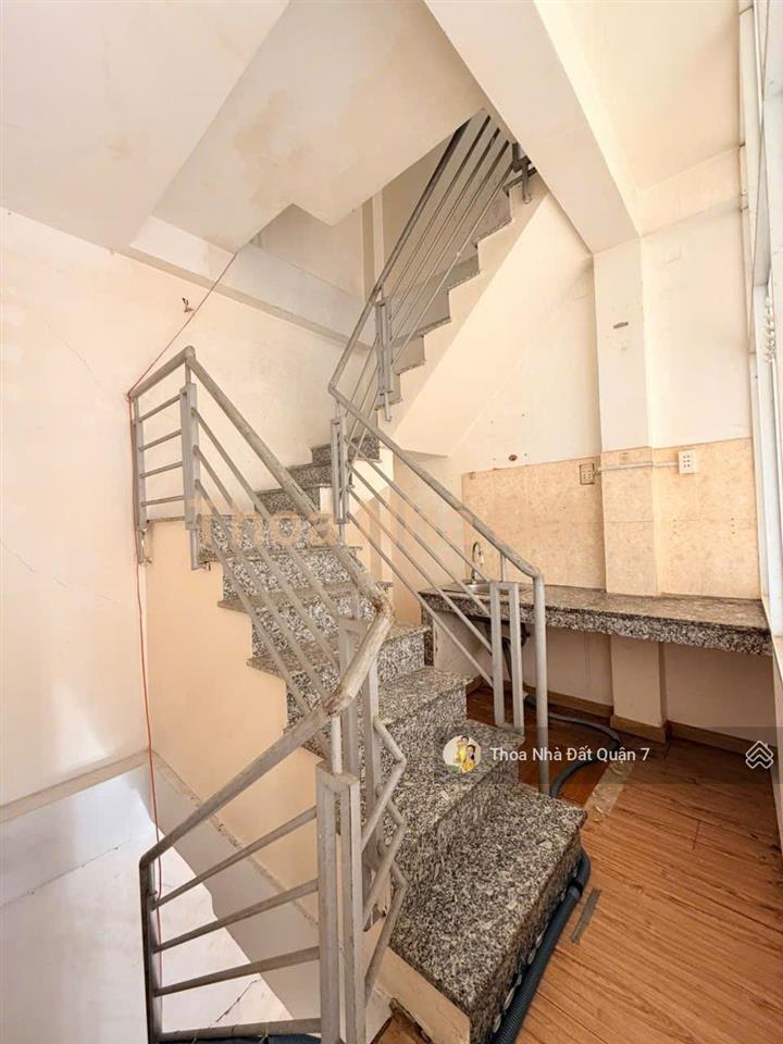 Bán nhà 5 tầng mặt tiền đường số lý phục man quận 7, nhỉnh 4 tỷ