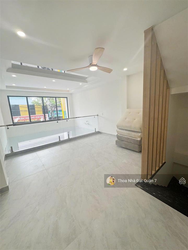 Bán nhà 4 tầng mặt tiền kinh doanh đường lâm văn bền quận 7, dts 109m², giá 12 tỷ 65