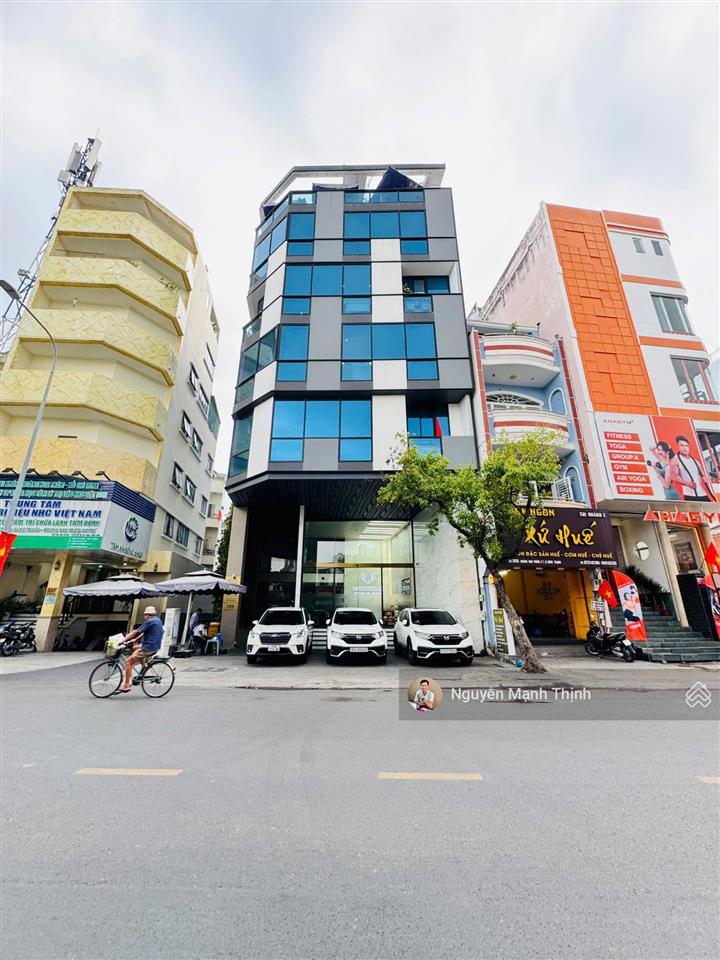 Bán gấp tòa nhà góc 2 mặt tiền hoàng hoa thám, p6, q. bình thạnh dt 343m2 ngang 11m dtsxd 2200m2