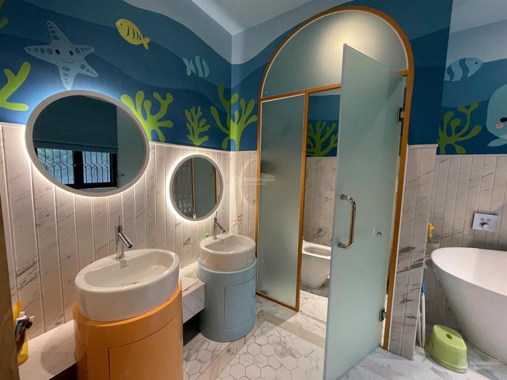 Ms. nancy quỳnh chuyên villa vinhomes bason  biểu tượng sống sang, vị trí vàng, sổ hồng trao tay