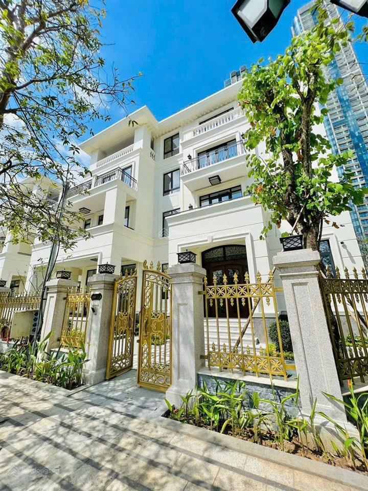 Ms. nancy quỳnh chuyên villa vinhomes bason  biểu tượng sống sang, vị trí vàng, sổ hồng trao tay