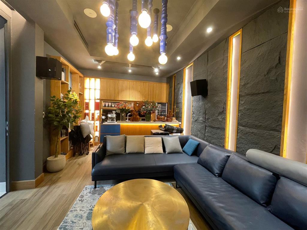 Ms. nancy quỳnh chuyên villa vinhomes bason  biểu tượng sống sang, vị trí vàng, sổ hồng trao tay
