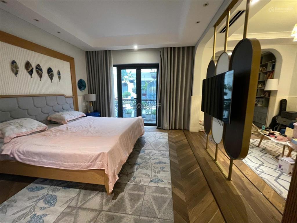 Ms. nancy quỳnh chuyên villa vinhomes bason  biểu tượng sống sang, vị trí vàng, sổ hồng trao tay