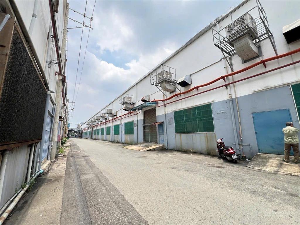 Kho xưởng 3.000m2 đầy đủ pháp lý, pccc, đường cont, bảo vệ 24/24/7