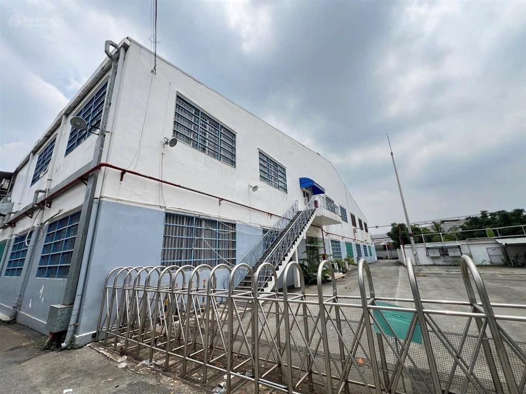 Kho xưởng 3.000m2 đầy đủ pháp lý, pccc, đường cont, bảo vệ 24/24/7