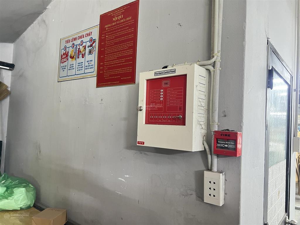 Khu vực siêu hiếm kho xưởng cho thuê. dt 650m2, giá 57tr/th (đã gồm vat). ngay sát gigamall.