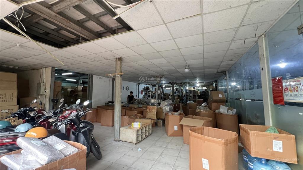 Bán kho xưởng đường cho thuê 60tr/th. giá 35tỷ. tl dtsd 1.100m2. đất 547m2. thổ cư 100%