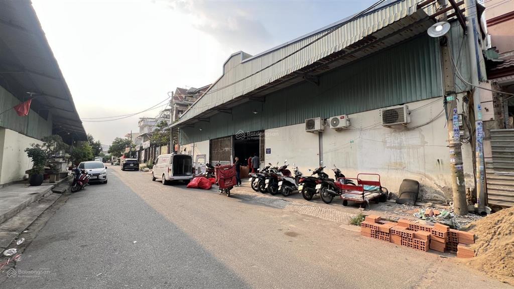 Bán kho xưởng đường cho thuê 60tr/th. giá 35tỷ. tl dtsd 1.100m2. đất 547m2. thổ cư 100%