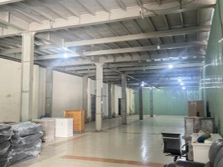 Còn duy nhất 1 kho 500m2 tại p.5 gò vấp. xe container vào đc. nhanh tay kẻo bỏ lỡ cơ hội ac nhé