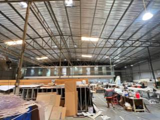 Kho mới 100%. cao 9m. kết cấu đẹp 30 x 40m2. phù hợp làm pickleball kho chứa hàng, gia công nhẹ