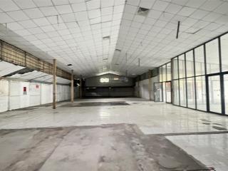 Nhà  kho diện tích 500m2. ngay phạm văn đồng, nguyễn xí.