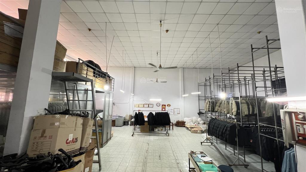 Kho 630m2, cont đi ban ngày. pccc tự động, bảo vệ 24/7 đầy đủ pháp lý