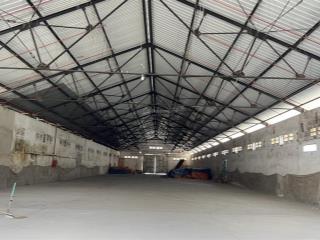 Kho giá hợp lý với đầy đủ pccc tự động, đường cont vào ngày, bảo vệ 24/24. chỉ 80k/m2/th