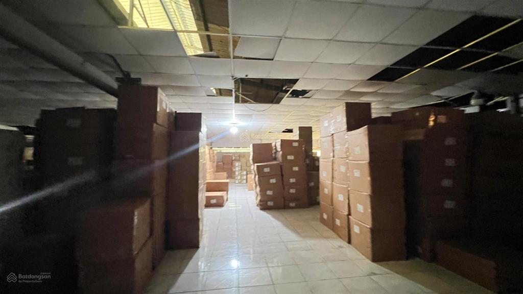 Kho xưởng dtst 1.100m2. giá 65tr/th. đường xe cont, trần la phong sạch sẽ