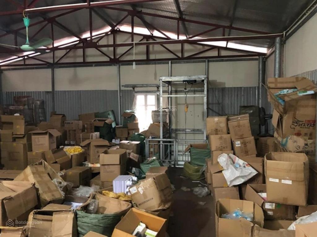 Cụm kho xưởng và bãi trống gần xa lộ hà nội, q9. đường xe cont vào, có pccc. tổng 7.300m2