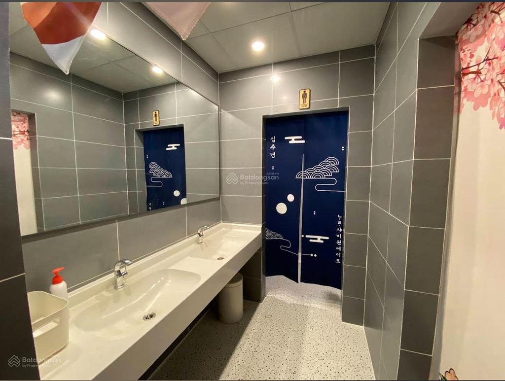 Kho xưởng mới 99%, mt đường lớn. phù hợp showroom, kho, xưởng. đg container. cao 810m