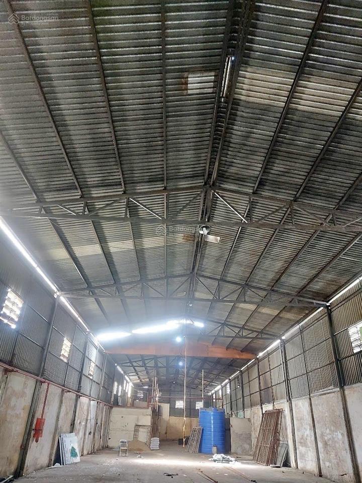 Kho có pccc, đường xe cont. gần chợ nông sản thủ đức, ql 1a. trần cao 7.5m