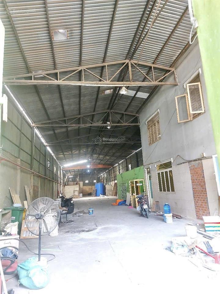Kho có pccc, đường xe cont. gần chợ nông sản thủ đức, ql 1a. trần cao 7.5m