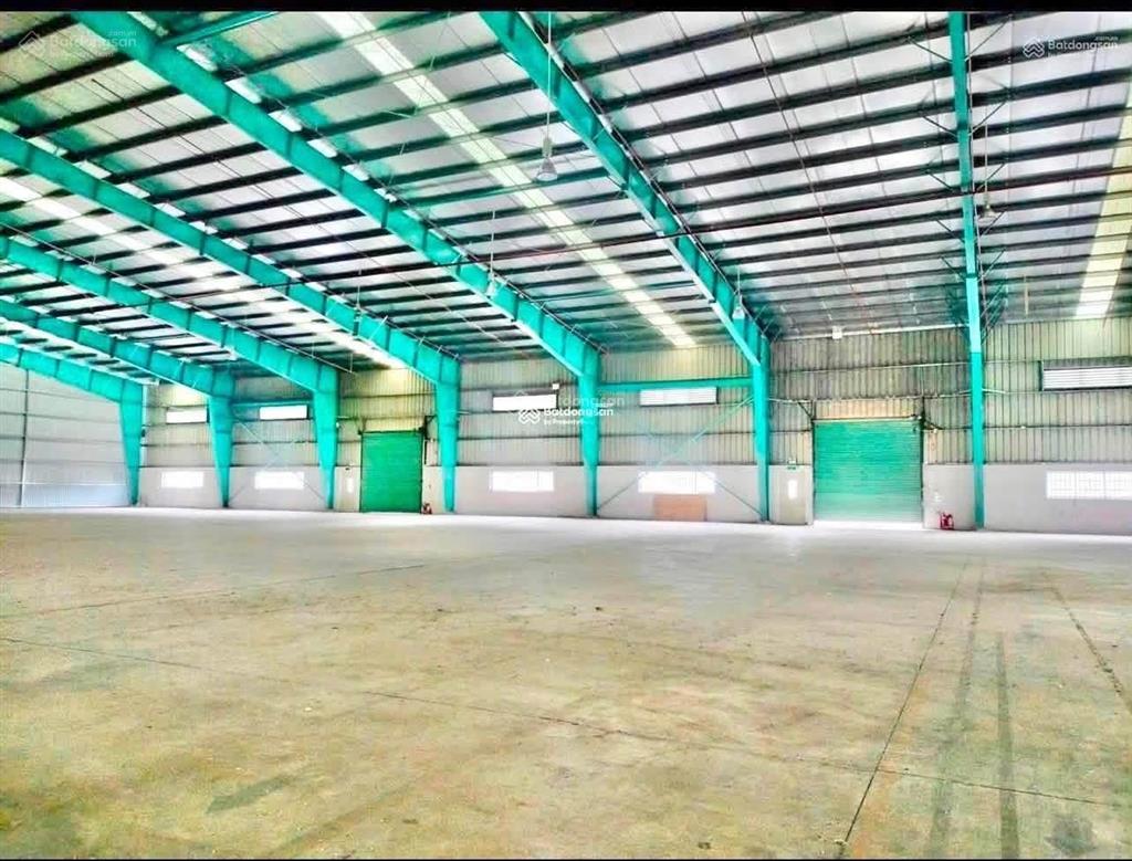 Kho 2.650m² có đầy đủ pccc, cont vào ban ngày, vị trí thuận lợi nhất khu vực thủ đức