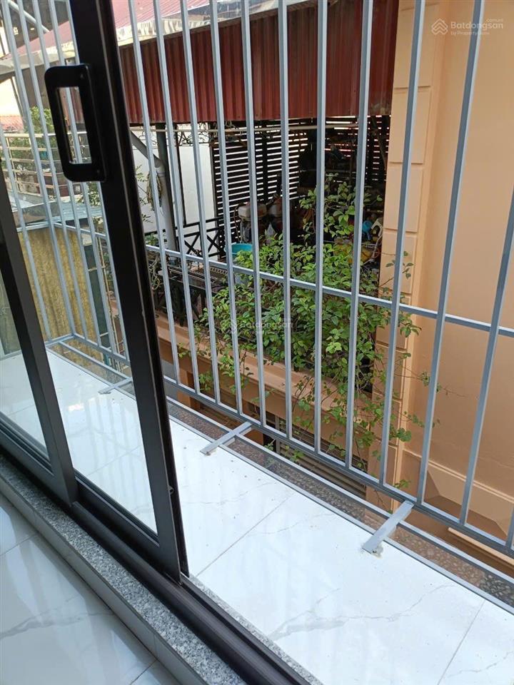 Chính chủ cho thuê ccmn 45m², full đồ vào ở ngay số 46 ngõ 72/1 nguyễn trãi, nhân chính, thang máy