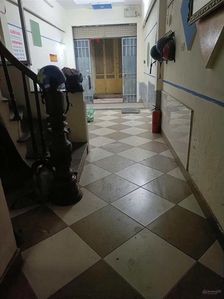 Cần cho thuê phòng trọ tầng 3 nhà số 9, ngõ 20 cự lộc, nhân chính, thanh xuân giá 2tr/tháng