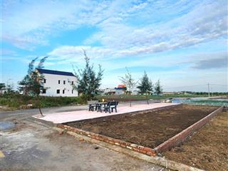 Bán gấp lô đất 2 mặt đường giá 1.5 tỷ, vị trí mặt biển bãi tắm hải xuân ninh cơ.  0977 494 ***