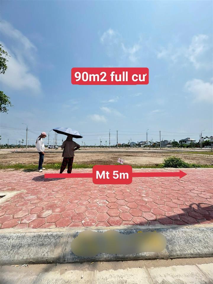 Tôi cần bán lô đất này ở hải xuân, hải hậu, nam định giá 1.5 tỷ  95m2 full thổ cư.  0977 494 ***